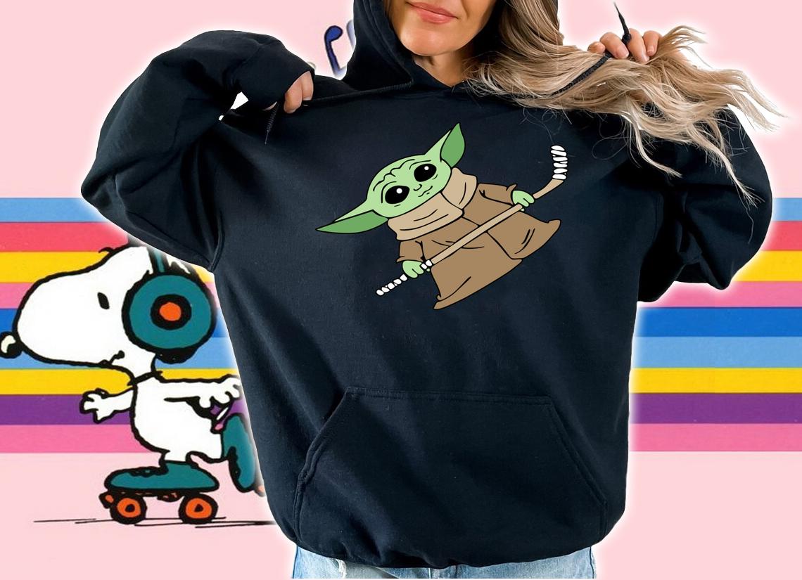 Star Wars Baby Yoda Playing Hockey t-shirt hoodie