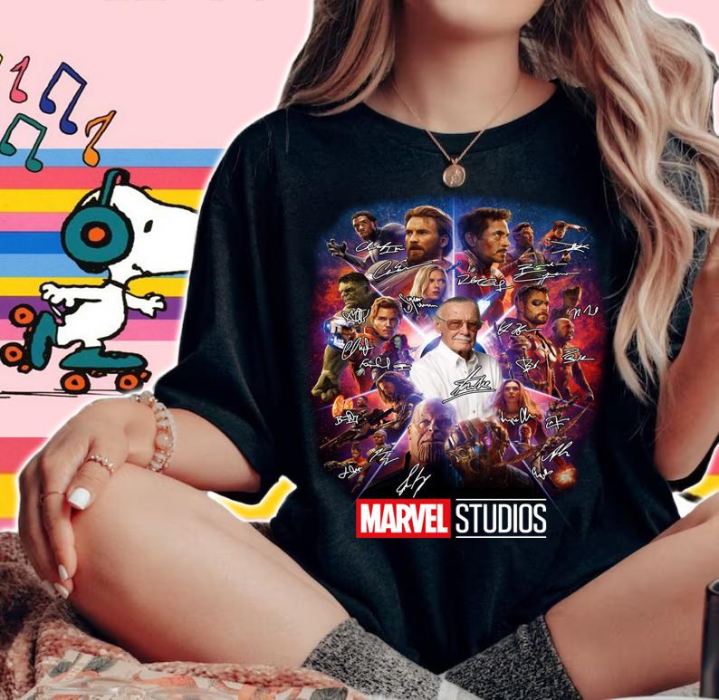 Marvel Studios All Characters Avengers And Stan Lee Signatures t-shirt woman shirt