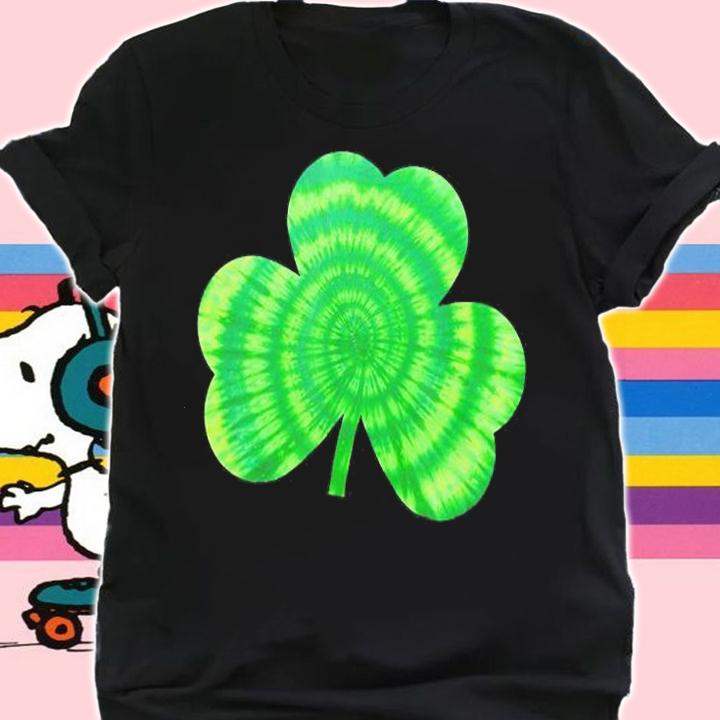 Green Tie Dye Shamrock Hippie St Patrick's Day T-Shirt